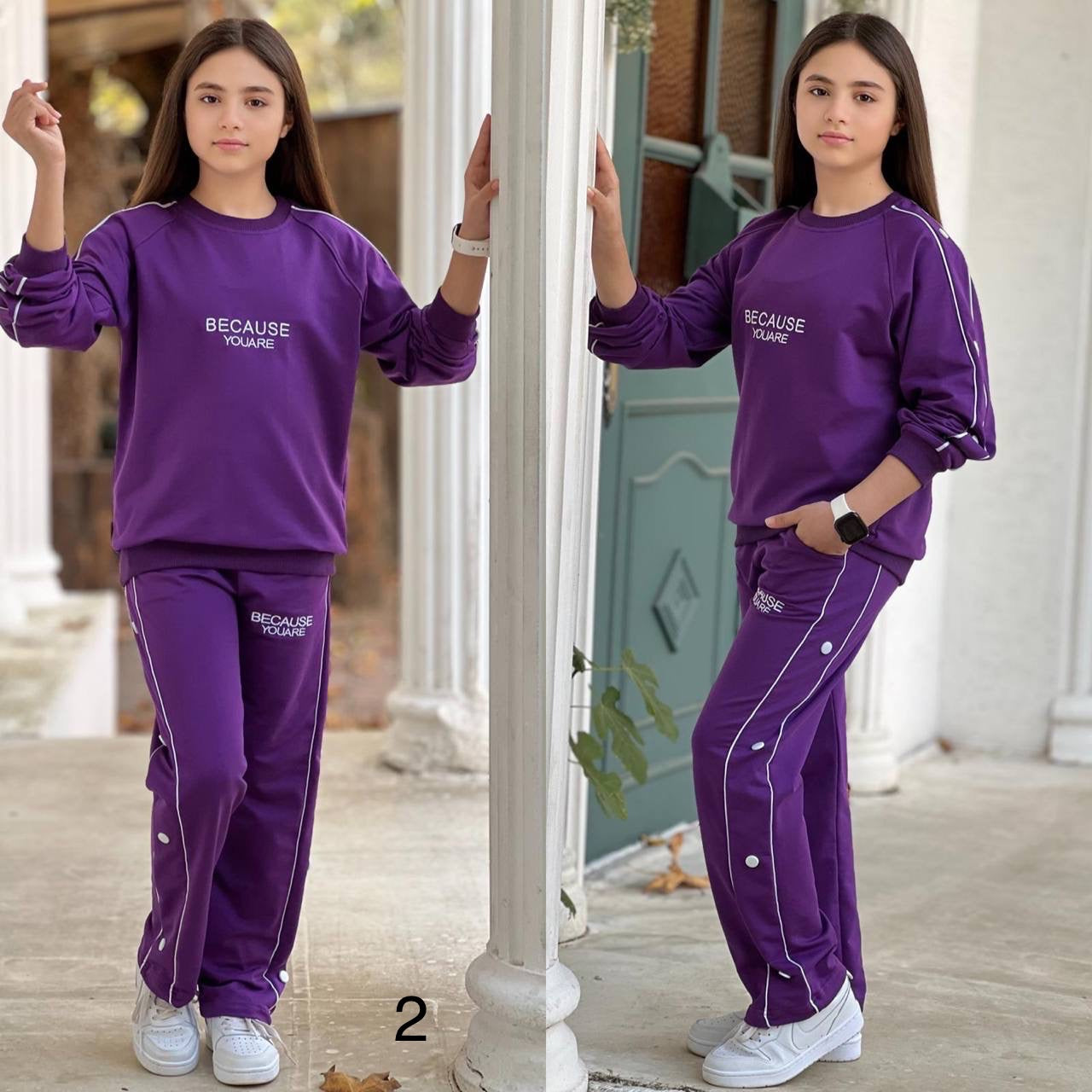 Модно попадение - спортен комплект в 2 части за момиче