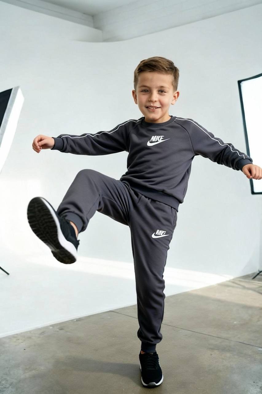 Модно попадение - спортен комплект в 2 части за момче