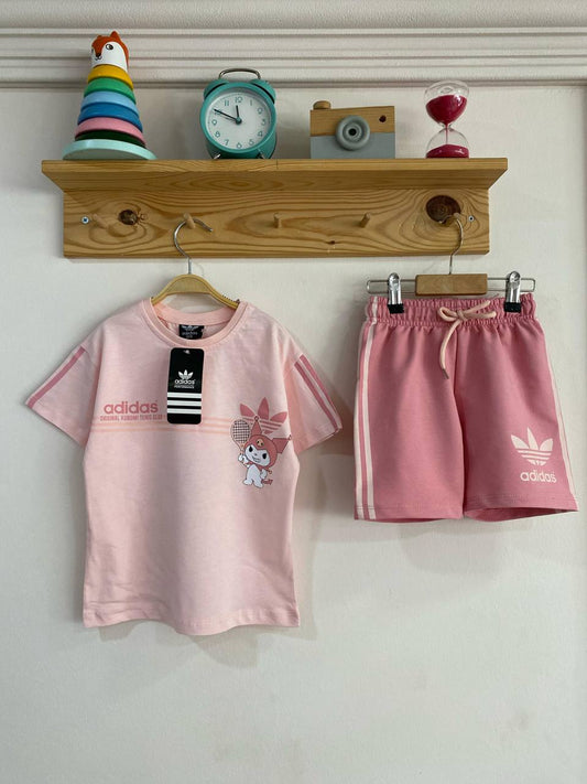 Спортен екип за момиче