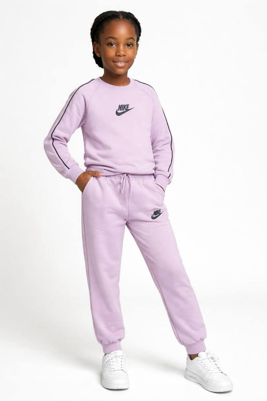 Модно попадение - спортен комплект в 2 части за момиче